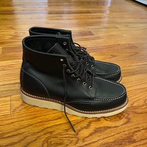 RedWings Women’s Leather Boots